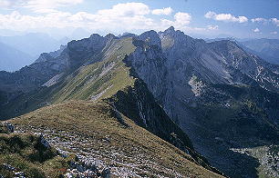 Blick von der Rofanspitze nach Westen (14.9.2002] [Zum Vergrößern anklicken]